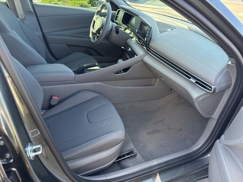 New 2026 Hyundai Elantra Sport image 13