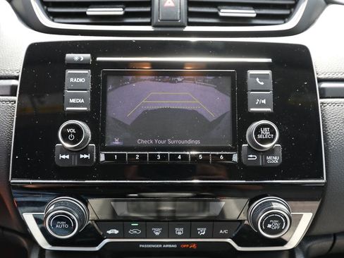Used 2019 Honda CR-V LX image 17