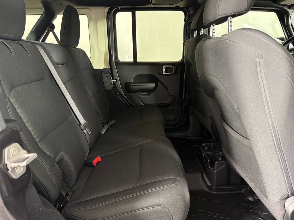 Used 2020 Jeep Wrangler Unlimited Sport AWD/4WD image 20