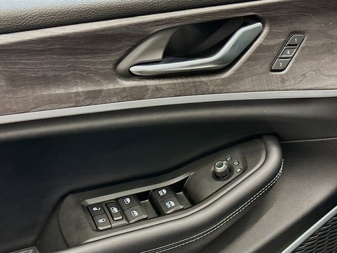 Used 2021 Jeep Grand Cherokee L Limited AWD/4WD image 15
