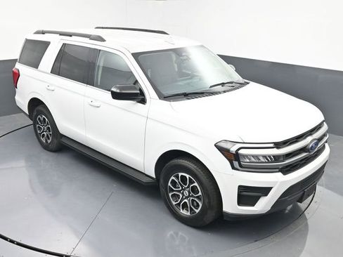 Used 2023 Ford Expedition XL AWD/4WD image 34