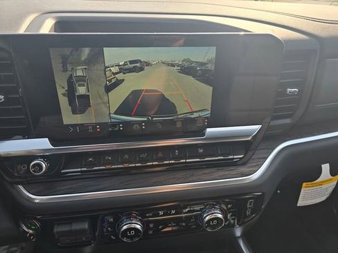 New 2026 GMC Sierra 1500 SLT image 20