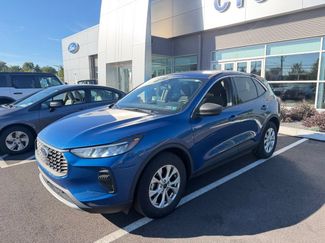 Used 2023 Ford Escape Active AWD/4WD video 1