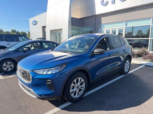 Used 2023 Ford Escape Active AWD/4WD image 1