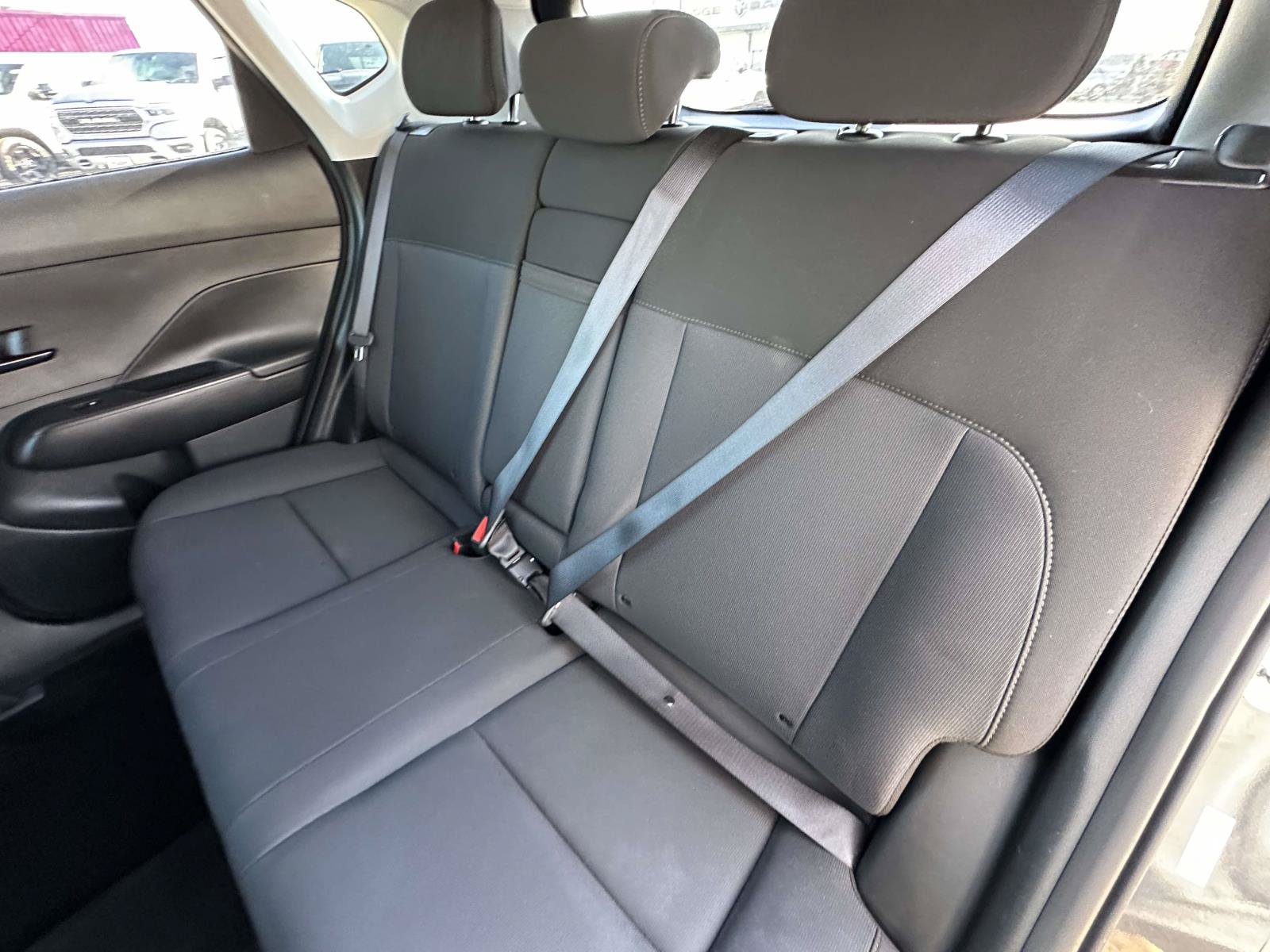 Used 2025 Hyundai Kona SEL FWD image 34