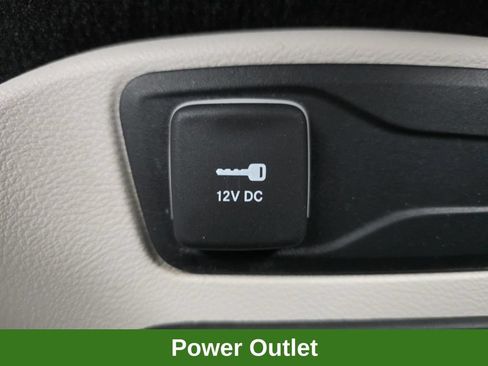 Used 2024 Chrysler Pacifica Touring-L FWD image 38