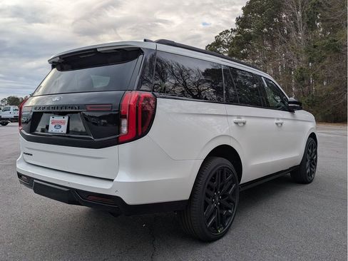 New 2026 Ford Expedition Platinum w/ Stealth Performance Package image 6