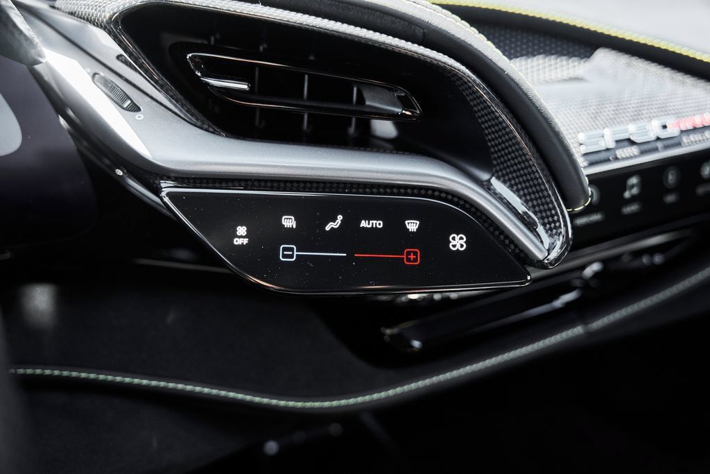 Used 2021 Ferrari SF90 Stradale AWD/4WD image 60