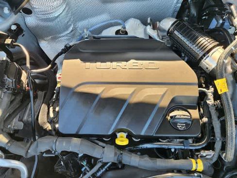 Used 2025 Buick Envista Preferred image 10