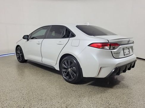 Used 2024 Toyota Corolla SE FWD image 7