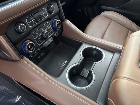 Certified 2024 Chevrolet Suburban High Country w/ Advanced Technology Package AWD/4WD image 15