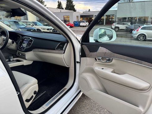 Certified 2023 Volvo XC90 T8 Core w/ Protection Package Premier image 10
