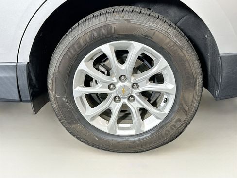 Used 2018 Chevrolet Equinox LS image 11