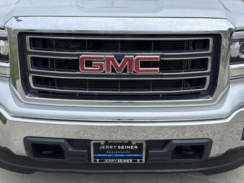 Used 2014 GMC Sierra 1500 SLE w/ SLE Value Package AWD/4WD image 9
