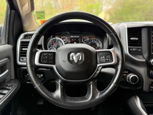 Used 2019 RAM 2500 Big Horn AWD/4WD image 16