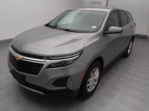 Used 2023 Chevrolet Equinox LT w/ Driver Convenience Package AWD/4WD image 2