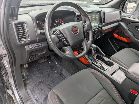 Used 2024 Nissan Frontier PRO-4X image 14