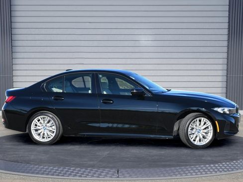 Used 2023 BMW 330e image 3