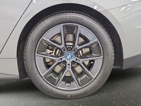 Used 2023 BMW i4 eDrive40 w/ Premium Package RWD image 32