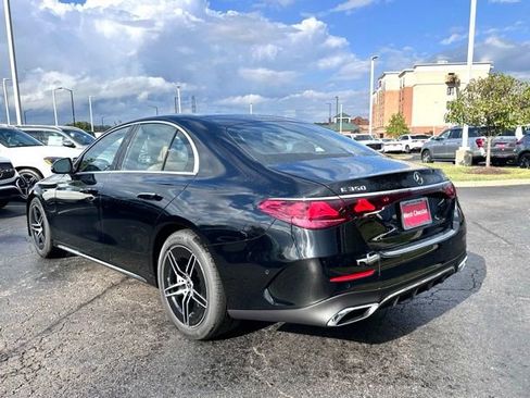New 2026 Mercedes-Benz E 350 4MATIC Sedan image 8