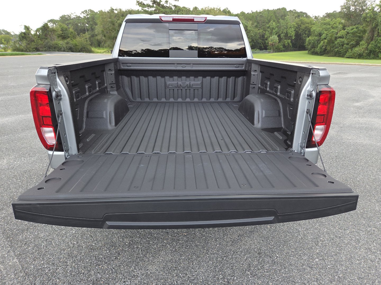 New 2026 GMC Sierra 1500 Elevation w/ Elevation Premium Package AWD/4WD image 21