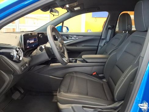 New 2025 Chevrolet Blazer EV LT image 11