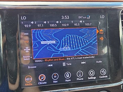 Used 2020 Jeep Grand Cherokee Overland RWD image 24