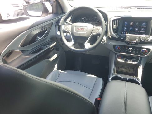 Used 2023 GMC Terrain SLT w/ Infotainment Package II FWD image 19