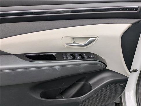 Used 2022 Hyundai Tucson Limited image 14