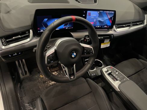 Used 2025 BMW X1 M35i w/ Premium Package image 13