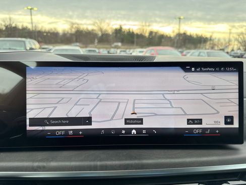 New 2026 BMW X5 xDrive40i w/ Climate Comfort Package image 13