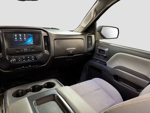Used 2019 Chevrolet Silverado 1500 Custom w/ Custom Convenience Package image 19