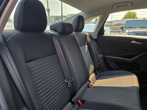 Used 2022 Volkswagen Jetta S FWD image 14