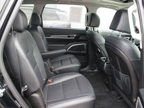 Certified 2022 Kia Telluride S image 31