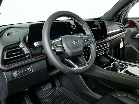 New 2026 Chevrolet Traverse Z71 w/ Driver Confidence Package image 4