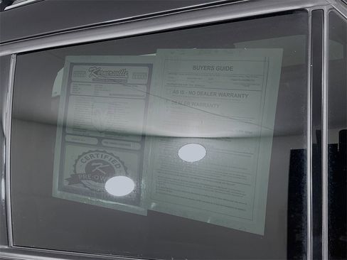 Used 2022 Ford Explorer XLT image 36