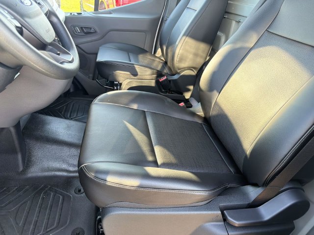 New 2026 Ford Transit 250 148 Medium Roof RWD image 22