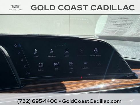 Used 2023 Cadillac Escalade Premium Luxury AWD/4WD image 27