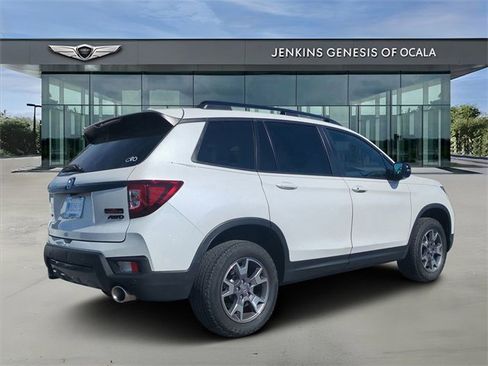 Used 2023 Honda Passport TrailSport image 3