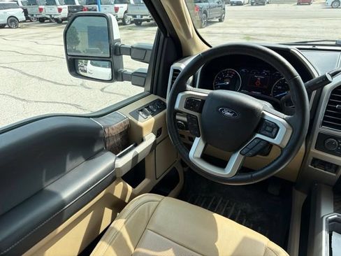 Used 2019 Ford F350 Lariat w/ Lariat Ultimate Package AWD/4WD image 16