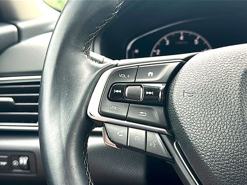 Used 2018 Honda Accord EX-L image 30