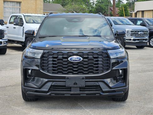 New 2026 Ford Explorer ST-Line w/ ST-Line Street Pack RWD image 2
