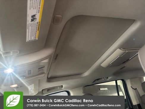 Used 2018 GMC Yukon XL Denali w/ Denali Ultimate Package AWD/4WD image 12