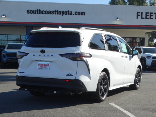 New 2026 Toyota Sienna XLE Woodland Edition AWD/4WD image 5