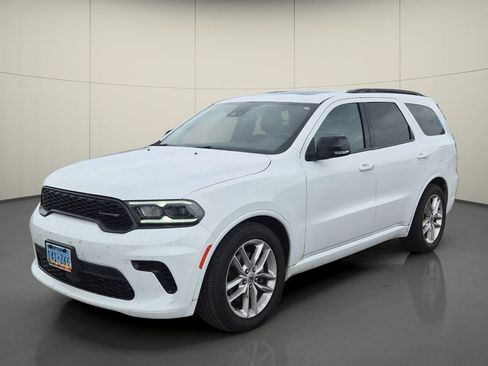 Used 2024 Dodge Durango GT RWD image 3