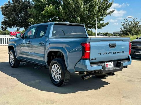 Certified 2026 Toyota Tacoma SR5 AWD/4WD image 5