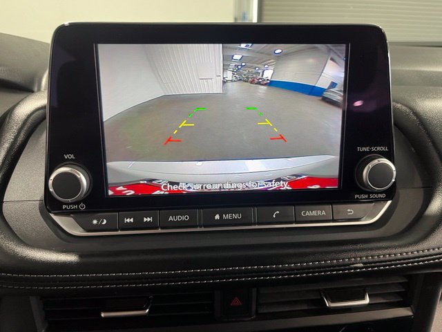 Used 2024 Nissan Rogue SV FWD image 29