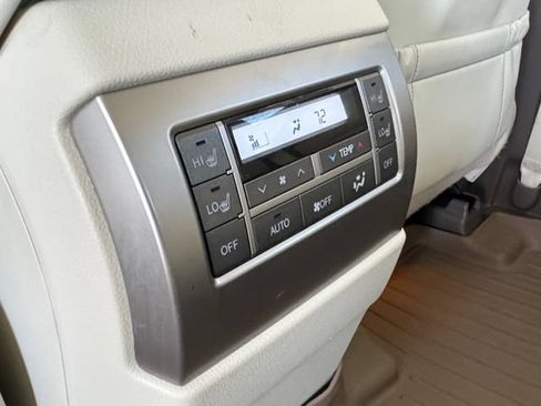 Used 2017 Lexus GX 460 Luxury w/ Preferred Accessory Package AWD/4WD image 31
