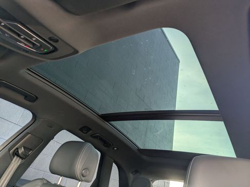 Used 2023 Audi SQ5 Premium Plus w/ Premium Plus Package image 22