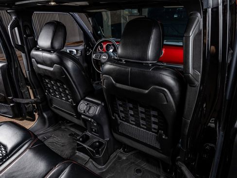 Used 2023 Jeep Wrangler Unlimited Rubicon w/ Steel Bumper Group image 31